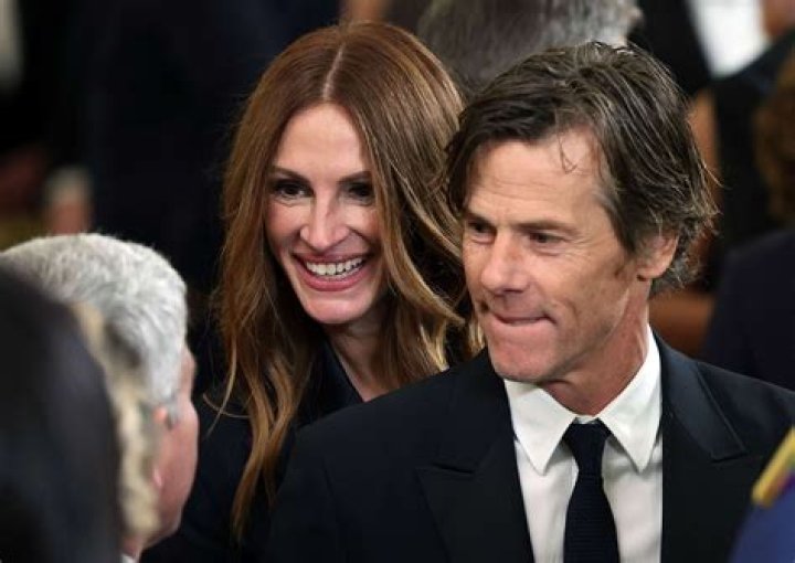 Julia Roberts Married: Exploring Connections and Public Fascinations